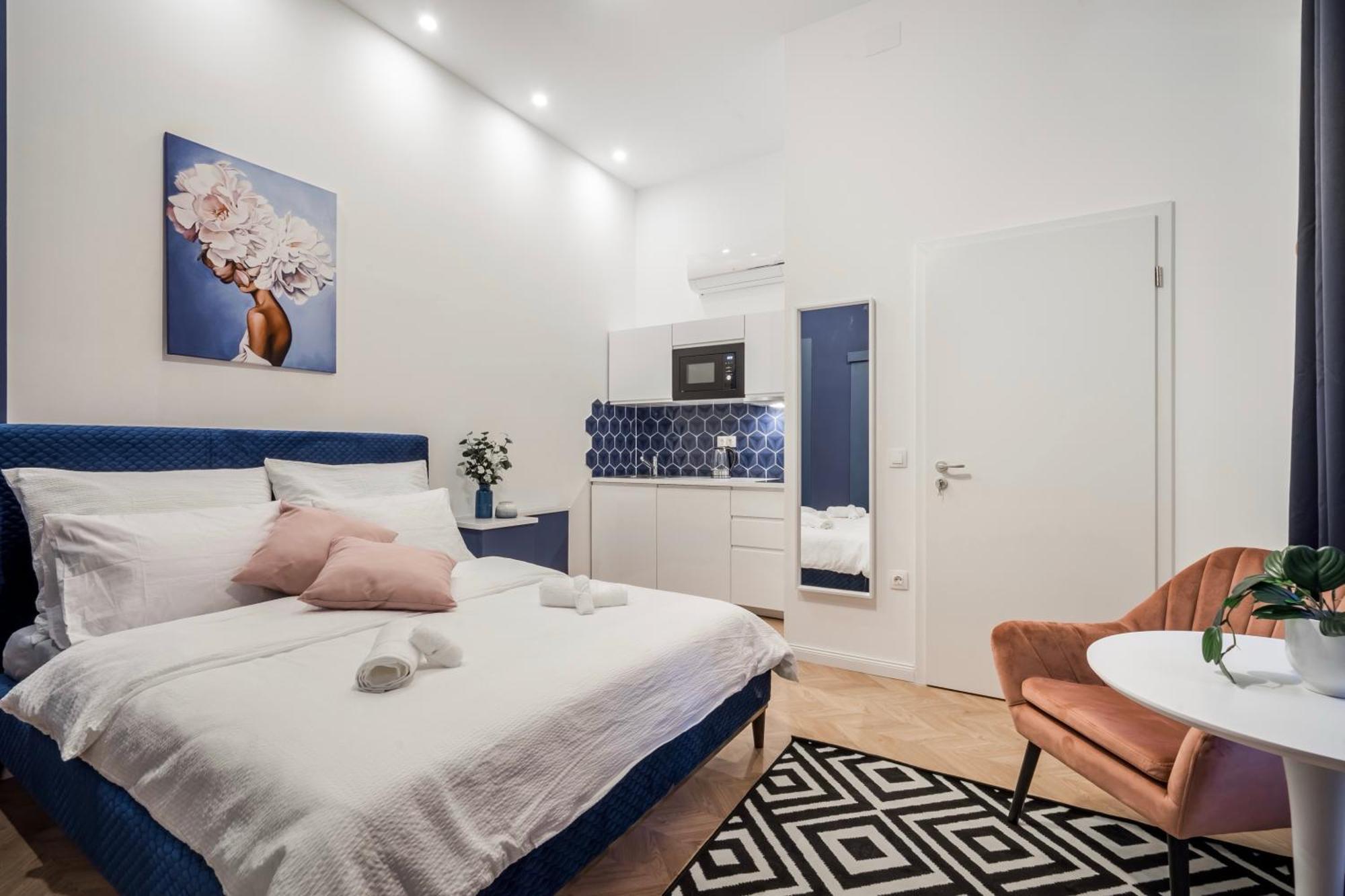 D58 - Grand Boulevard Royal Apartment - Best Location By Bqa Budapest Extérieur photo