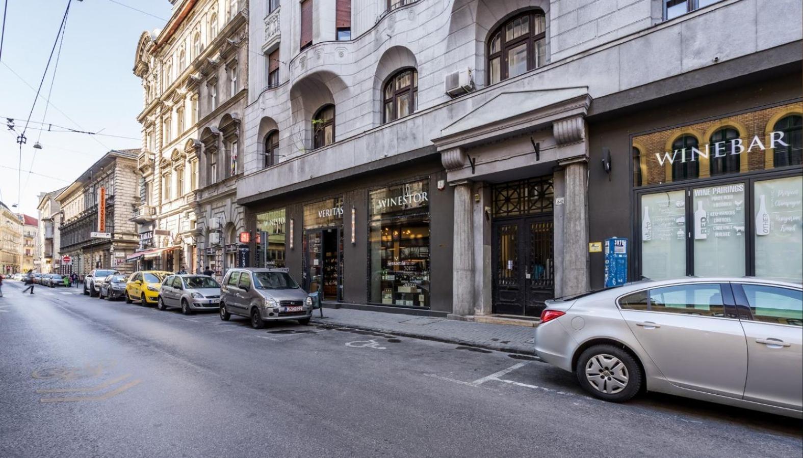 D58 - Grand Boulevard Royal Apartment - Best Location By Bqa Budapest Extérieur photo